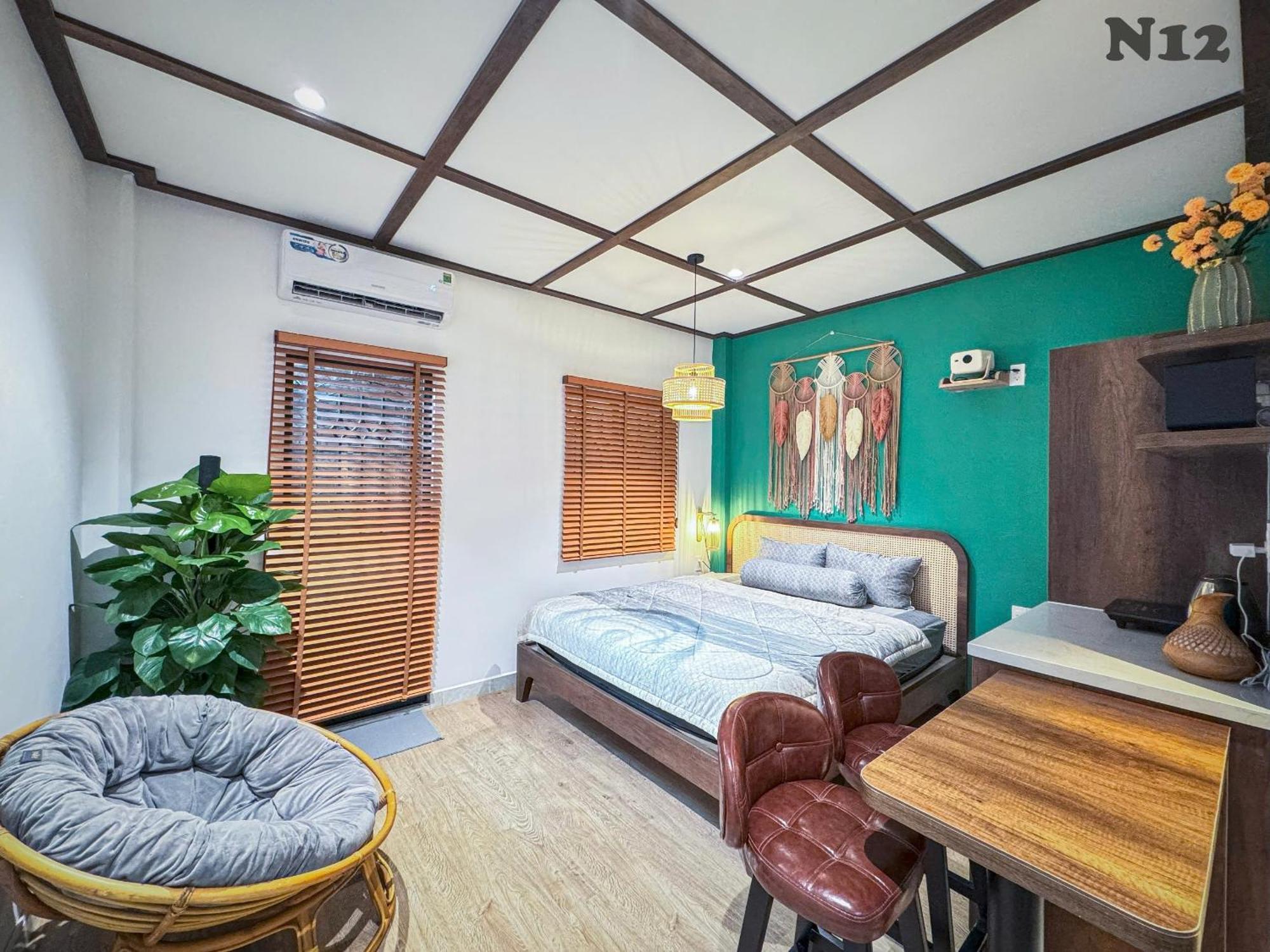 H'homestay Quan 1 - N12 Hotel *